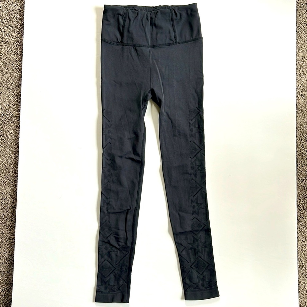 Calia by Carrie Underwood Legging - Like New Condition